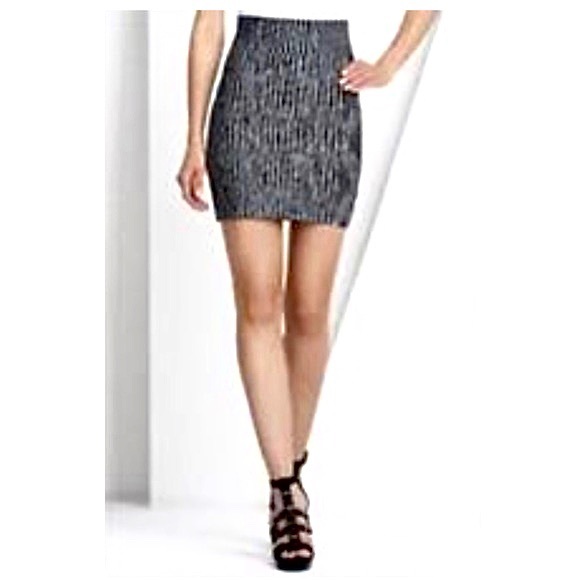 NWOT BCBG MaxAzria Bodycon Bandage Mini Skirt - Picture 2 of 6